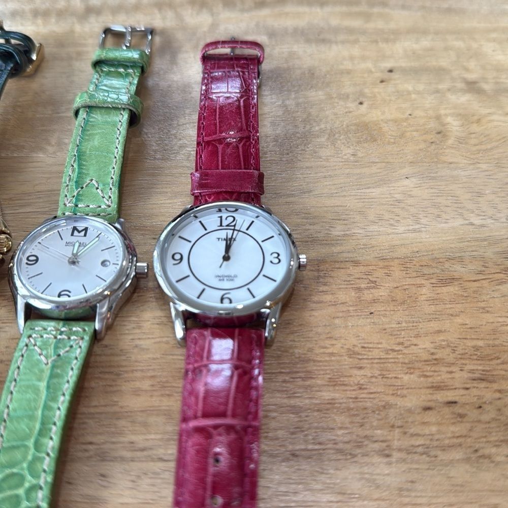Timex Croc embossed Red Leather Strap Watch GUC - Picture 14 of 14